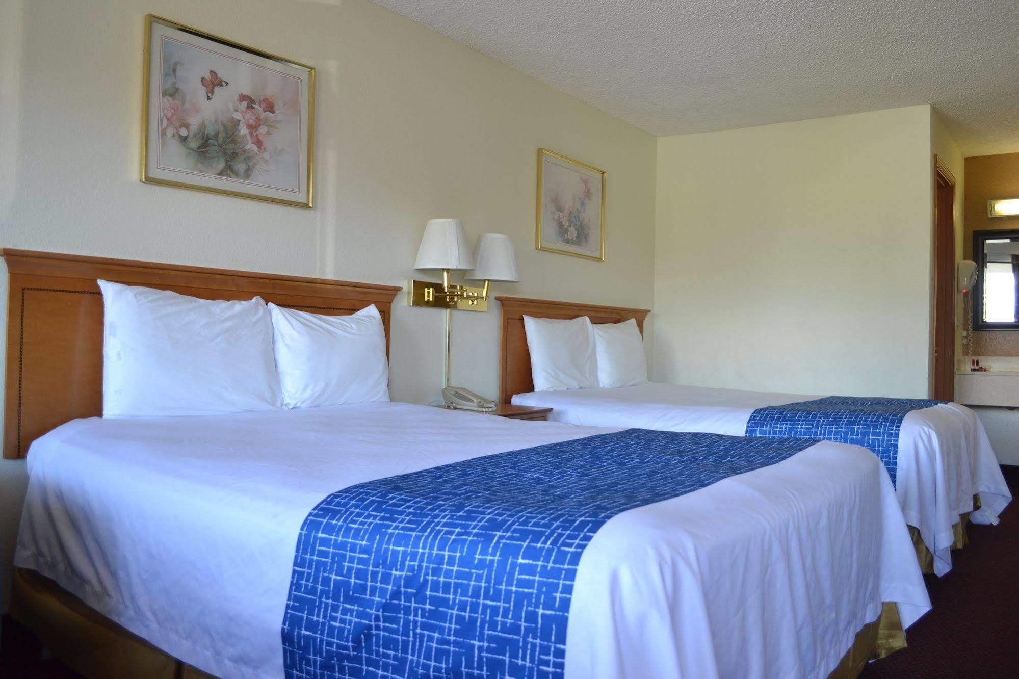 Travelodge By Wyndham Sea-Tac Airport North ทัควิลา ภายนอก รูปภาพ