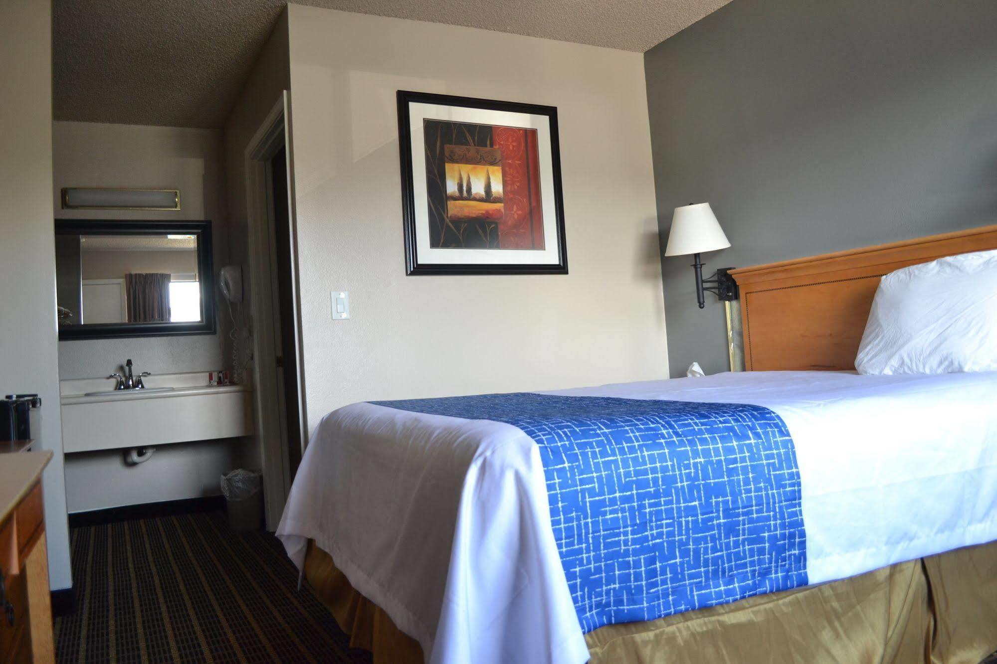 Travelodge By Wyndham Sea-Tac Airport North ทัควิลา ภายนอก รูปภาพ