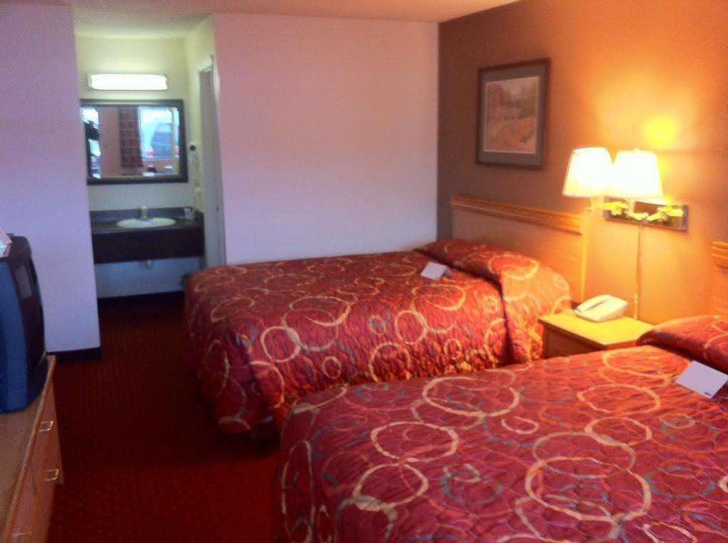 Travelodge By Wyndham Sea-Tac Airport North ทัควิลา ภายนอก รูปภาพ