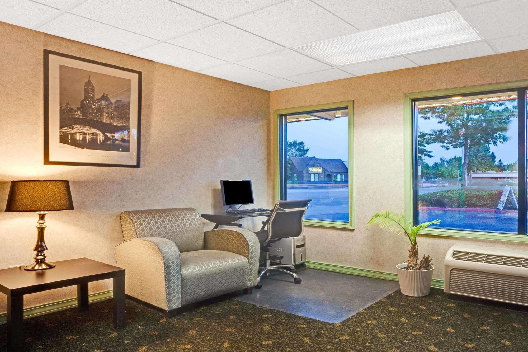 Travelodge By Wyndham Sea-Tac Airport North ทัควิลา ภายนอก รูปภาพ